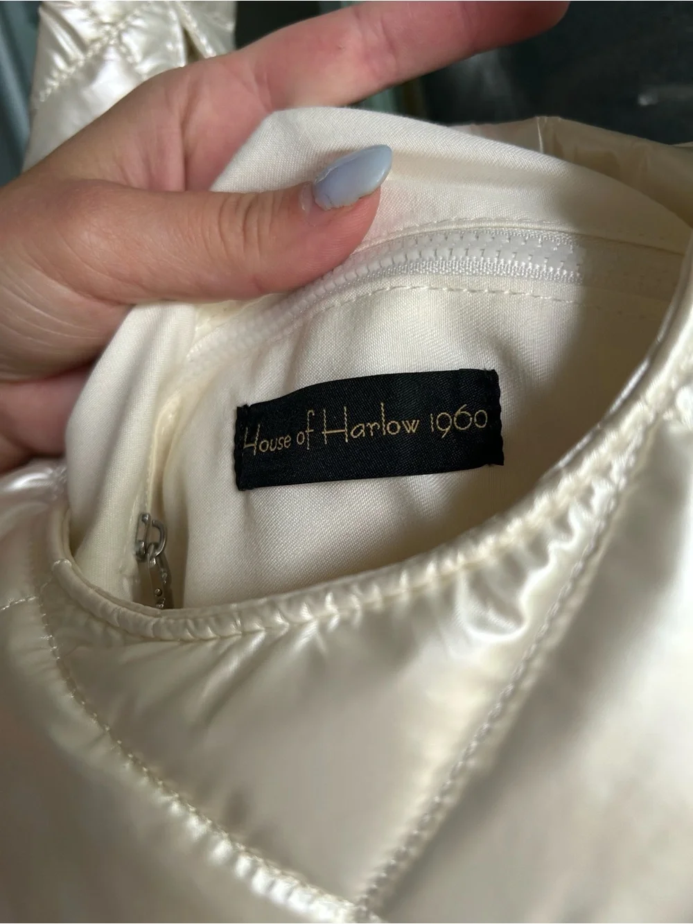 NWOT House of Harlow 1960 Quilted Puffer Hobo Shoulder Purse Pearl White